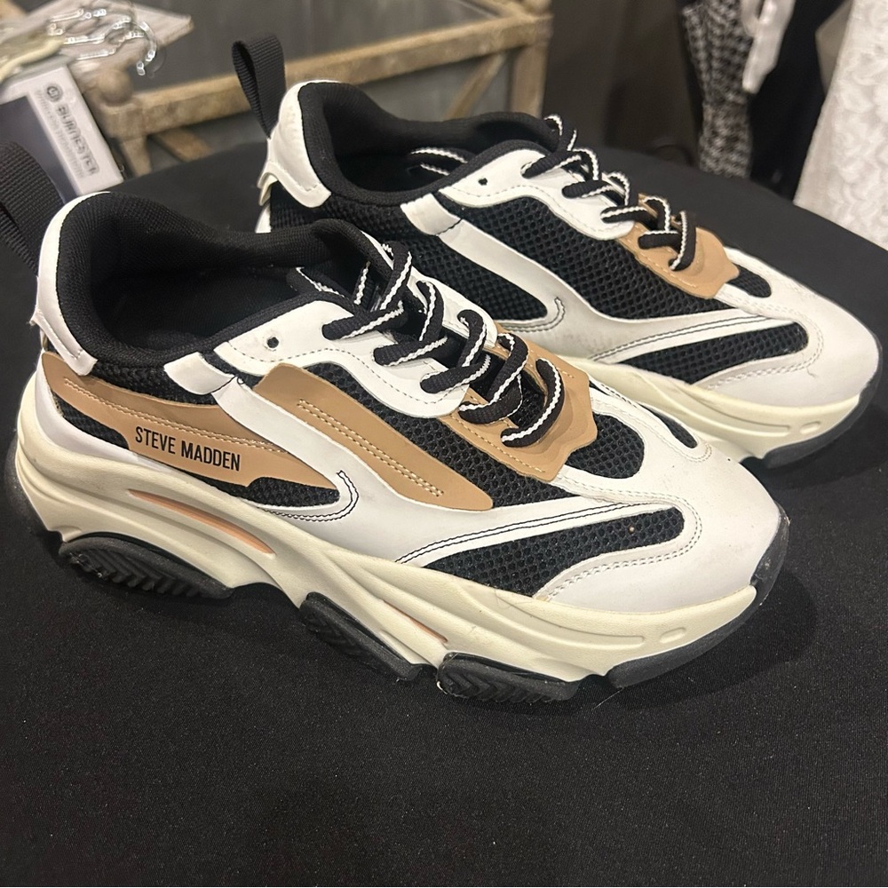 Steve Madden Men's Black and Tan Sneakers